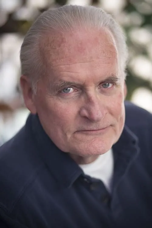 David Phyfer en su biografía y filmografía