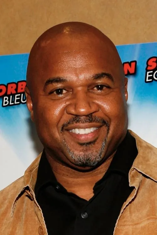 David Reivers interpretando a Kenneth Daniels