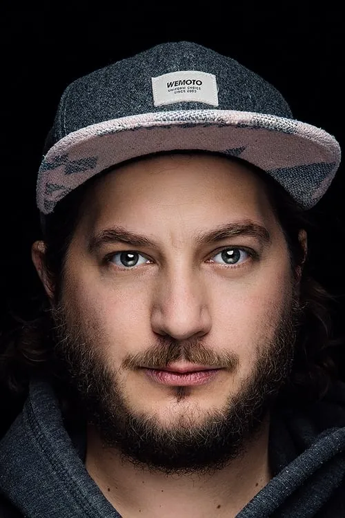 David Scheid interpretando a 