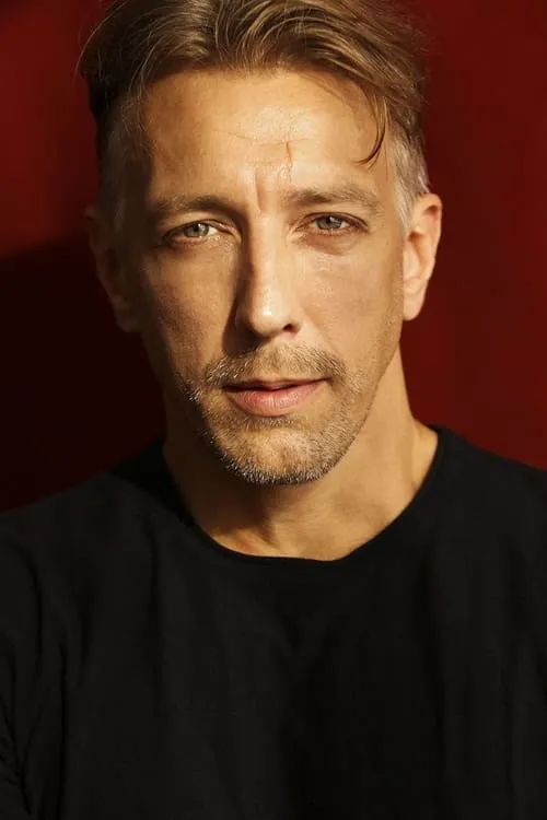 Tony Le Nguyen ha trabajado con David Wendefilm en 1 ocasiones