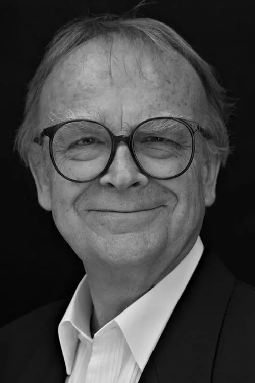 David Wood interpretando a Johnny Knightly