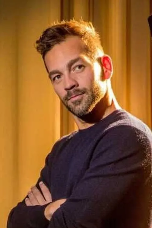 Davy Parmentier — personaje: Self - Host