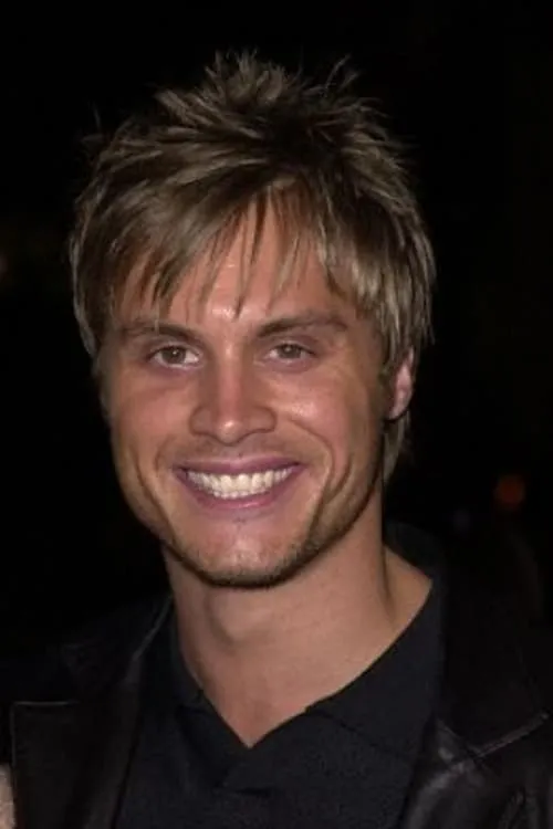 Foto de perfil del actor Dax Griffin en el reparto