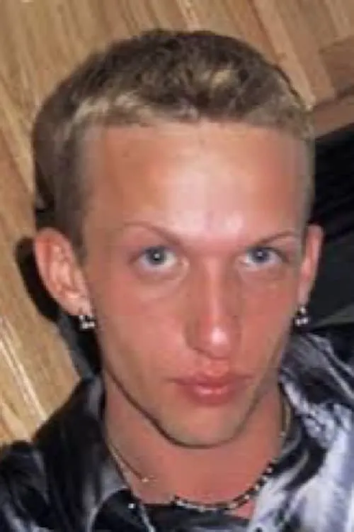 Daxter Ryan interpretando a