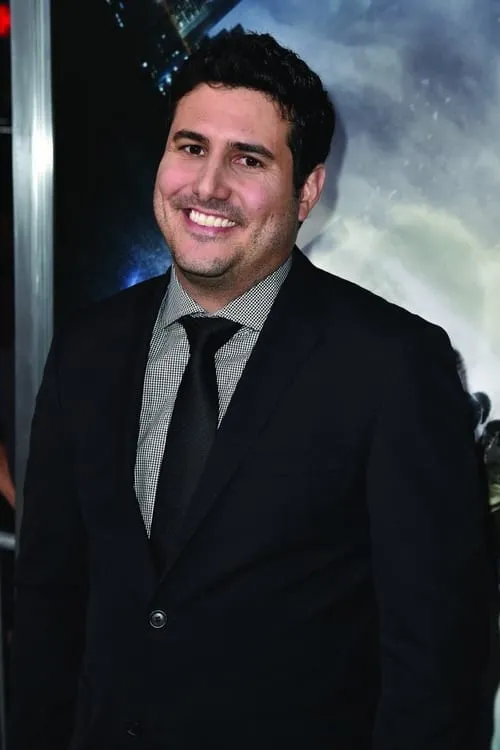 Dean Israelite interpretando a Self - Director (2017)