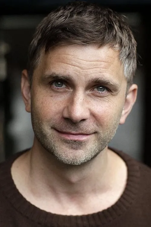 Dean Roberts en su biografía y filmografía