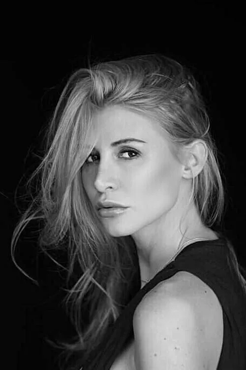 Jake McKinnon ha trabajado con Deanna Dozier en 1 ocasiones