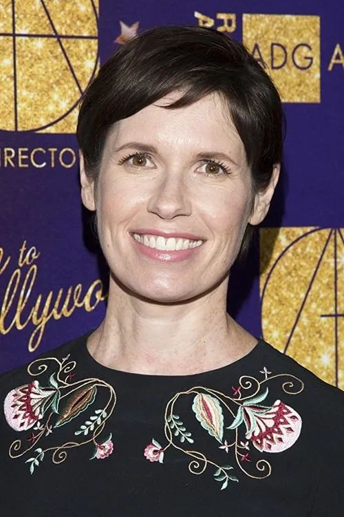 Bernadette Caulfield ha trabajado con Deborah Riley en 1 ocasiones