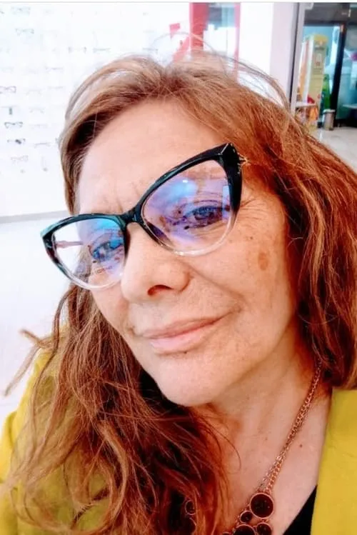 Déborah Vidret interpretando a Madre Cetarti 1