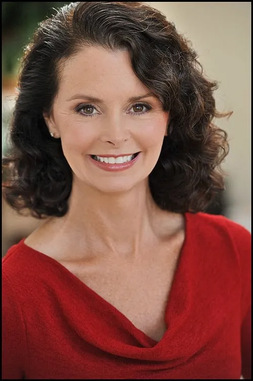 Debra Lord Cooke interpretando a Arlene Bailey