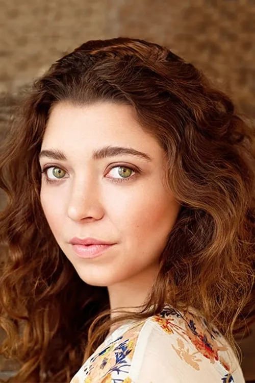 Courtney Compton ha trabajado con December Ensminger en 1 ocasiones