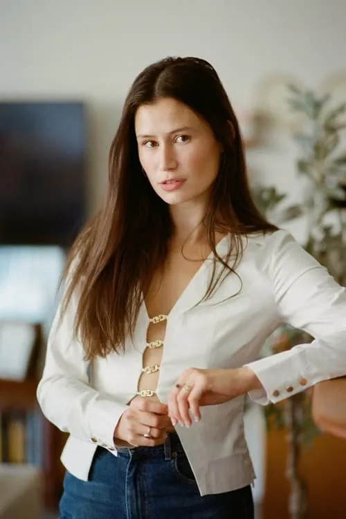 Rich Morrow ha trabajado con Delaney Rowe en 1 ocasiones