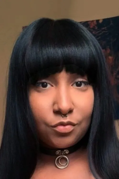 Cherry English ha trabajado con Denali Dink Lu en 2 ocasiones