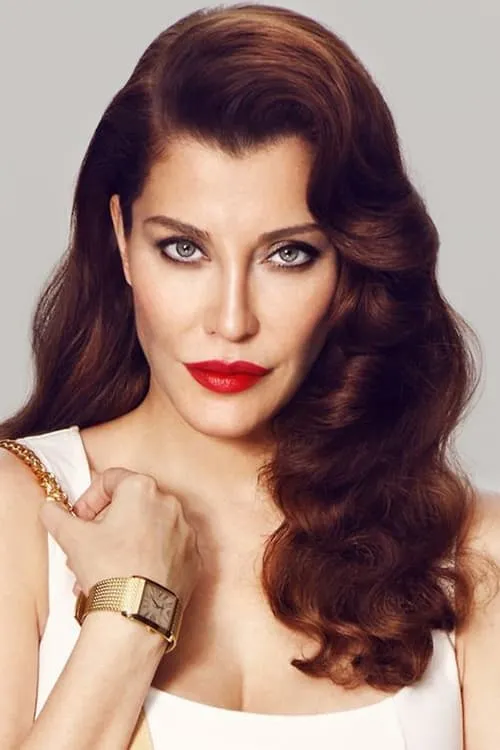 Gökçen Derbeder ha trabajado con Deniz Akkaya en 1 ocasiones