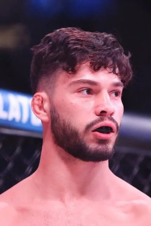 Shaquan Moore ha trabajado con Dennis Buzukja en 1 ocasiones