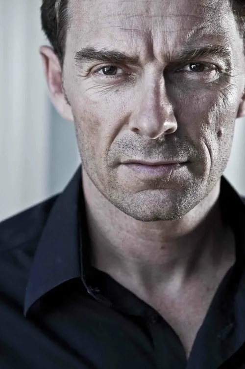 Josh Dean Williams ha trabajado con Dennis Kreusler en 2 ocasiones