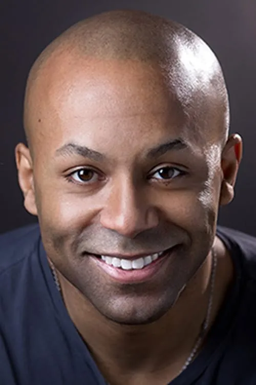 Devin E. Haqq interpretando a John Brown