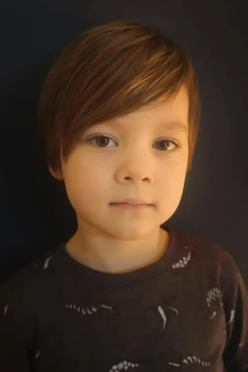 Scott Turnbull ha trabajado con Dexter Heads en 1 ocasiones