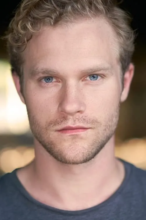 Dietrich Teschner interpretando a Seth Dodson