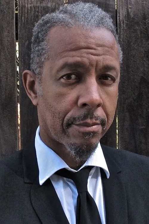 Angie Teodora Dick ha trabajado con Dig Wayne en 1 ocasiones