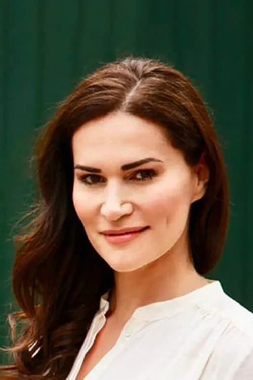 Dimitra Tziova interpretando a