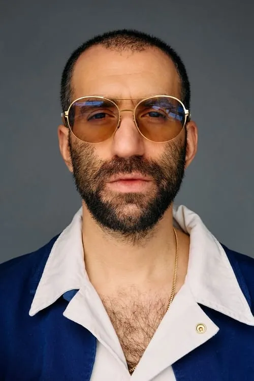 Fritz Matthews ha trabajado con Dimitri Simakis en 1 ocasiones