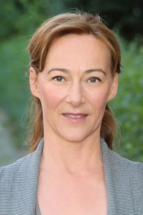 Yemi A.D. ha trabajado con Dinah Geiger en 1 ocasiones