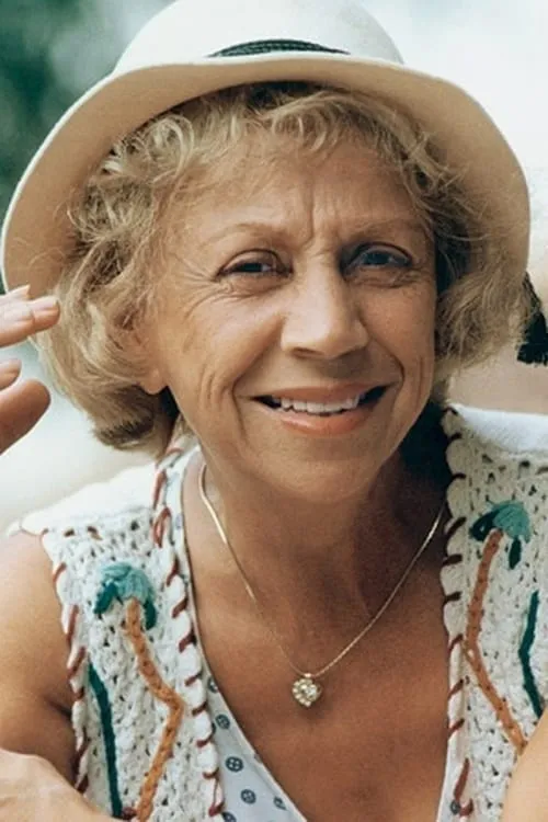 Dirce Migliaccio interpretando a Pluft