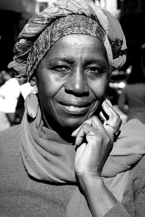 Dirce Thomaz interpretando a