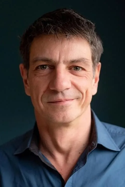 Dirk Kummer interpretando a Matthias