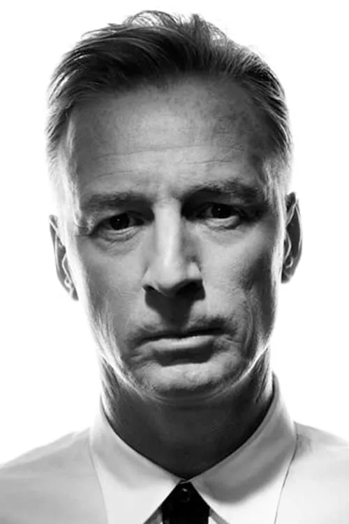 Walter Löwenberg ha trabajado con DJ Hell en 1 ocasiones