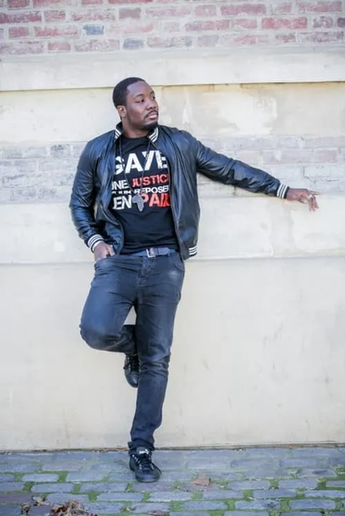 Néva Kehouane ha trabajado con Djigui Diarra en 1 ocasiones