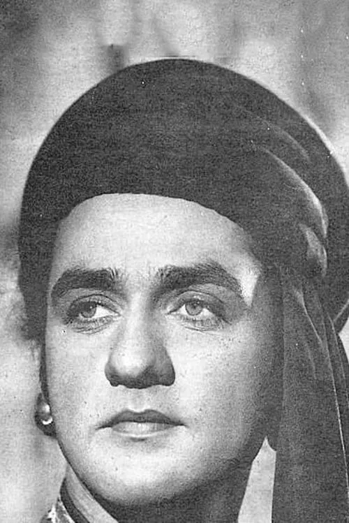 Nirupa Roy ha trabajado con D.K. Sapru en 3 ocasiones