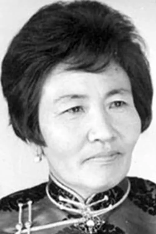 Ulaankhüügiin Osor ha trabajado con Dolgorsuren Chimid en 4 ocasiones