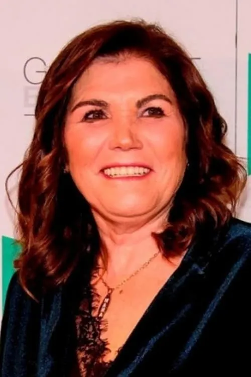 Dolores Aveiro interpretando a Self