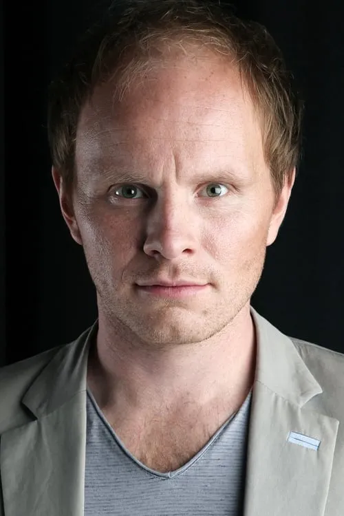 Julia Jokinen ha trabajado con Dome Karukoski en 1 ocasiones