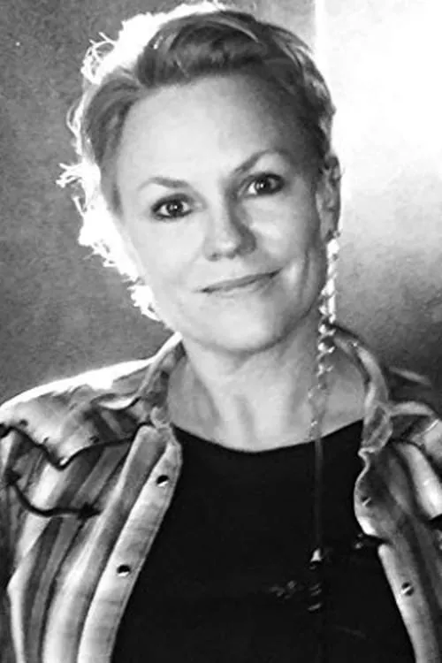 C. Ransom Walrod ha trabajado con Domini Hofmann en 1 ocasiones