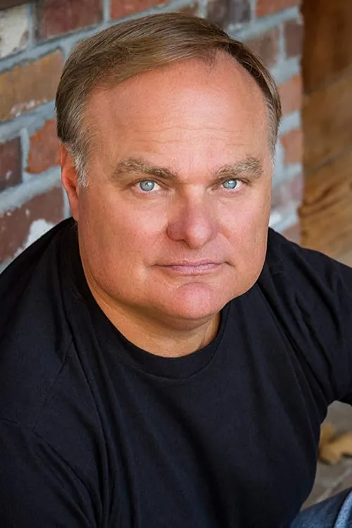 Don Dowe interpretando a Cop