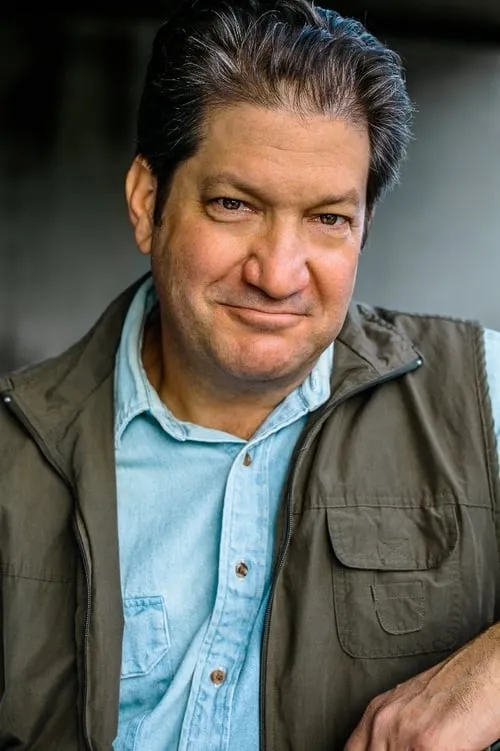 Stephen Sullivan ha trabajado con Don Luce en 1 ocasiones