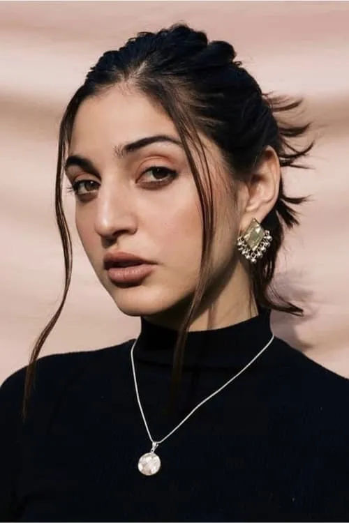 Dona Emam — personaje: Mai