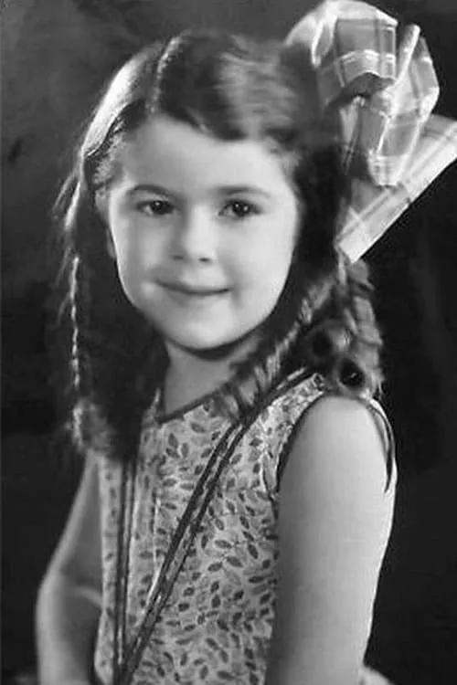 Kendall McComas ha trabajado con Dorothy DeBorba en 9 ocasiones