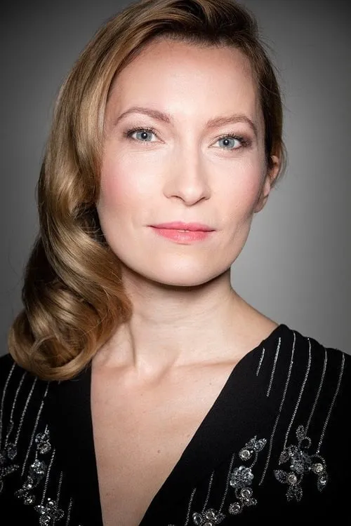 Dounia Sichov interpretando a Christelle