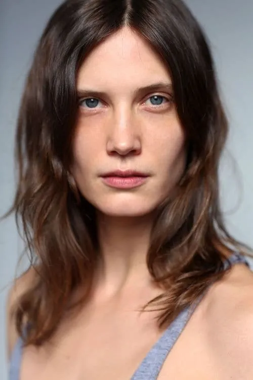 Jeremy St. James ha trabajado con Drake Burnette en 2 ocasiones