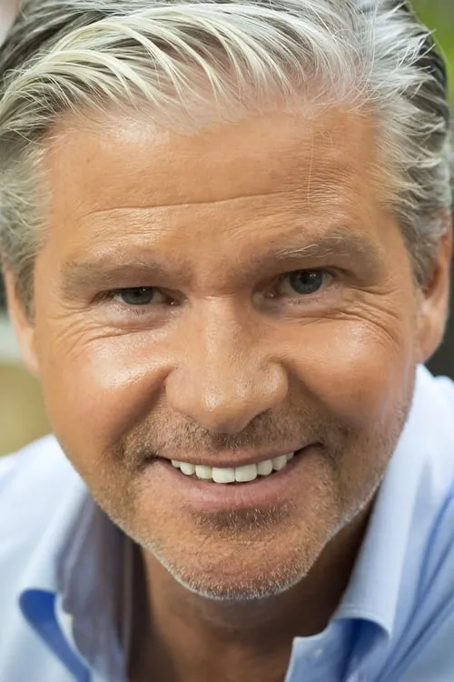 Eva Simons ha trabajado con Dries Roelvink en 1 ocasiones