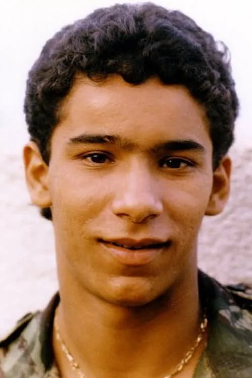 Driss Rachid interpretando a