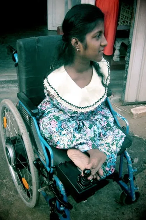 Chandra Kaluarachchi ha trabajado con Dulanjalie Ariyathilake en 1 ocasiones