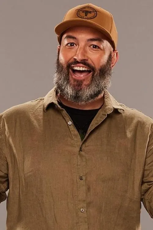 Duncan Heyde — personaje: Self - Host