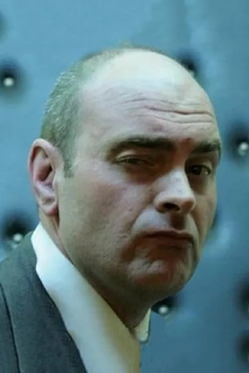 Tess Spentzos ha trabajado con Duncan Skinner en 1 ocasiones