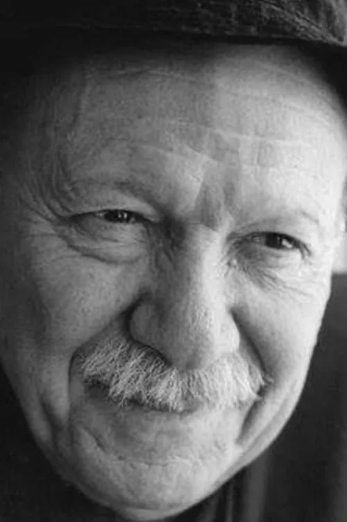 Halit Refig ha trabajado con Duygu Sağıroğlu en 1 ocasiones