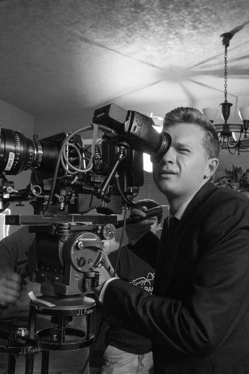 Clifford Bañagale ha trabajado con Dylan Anthony Moran en 1 ocasiones